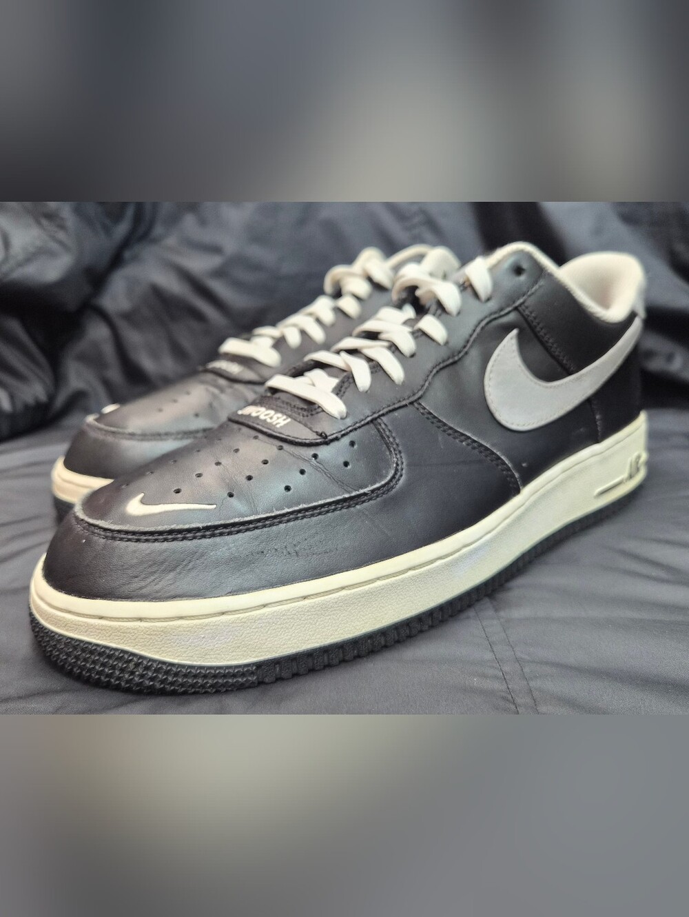Men's Nike Air Force 1 '07 LV8 "Swoosh" (CJ8731-001) Sz. 11.5